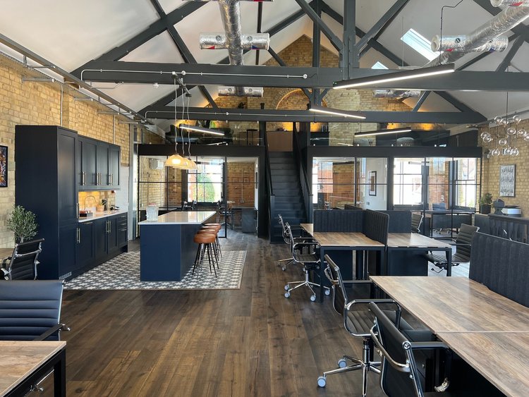 Limetree Dedicated+desks